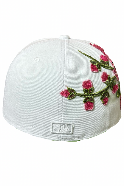Casquette New Era 59Fifty Blanche Custom Fleurs Roses – Taille 7 1/4