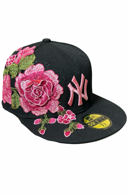 Casquette New Era 59Fifty Custom Florale Noire – roses roses, taille 7 1/4